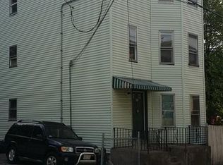 47 Grove St, Chelsea, MA 02150