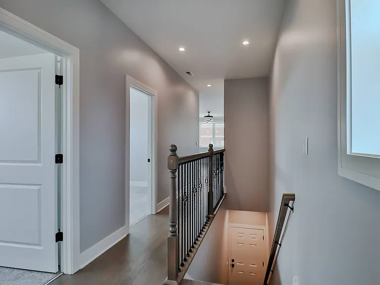 4827 S Saint Lawrence Ave #3 — Photo 6