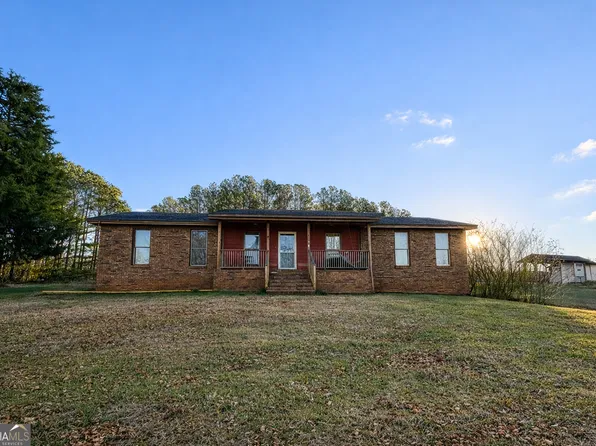 781 Thomas St, Roopville, GA 30170