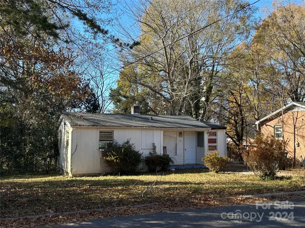 10 N Davis Ave, Newton, NC 28658
