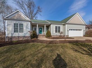 1347 Woodacres Ave, North Canton, OH 44720
