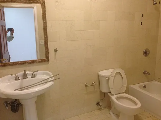 Rented by Flateau Realty | media 16