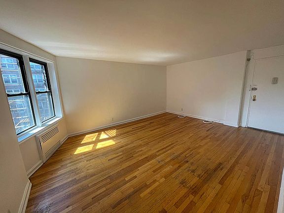 4th image of 64-48 Booth St #5