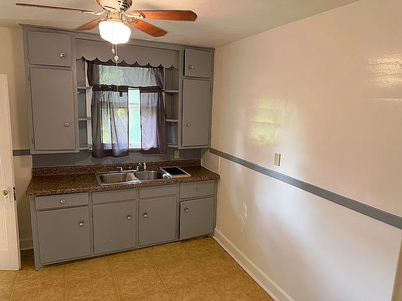 1 bed, 640 sqft, $799 — Photo 2