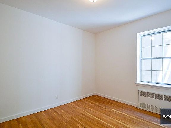4th image of 320 E 50th St APT 2C