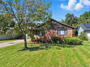 5915 E 28th St, Tulsa, OK 74114