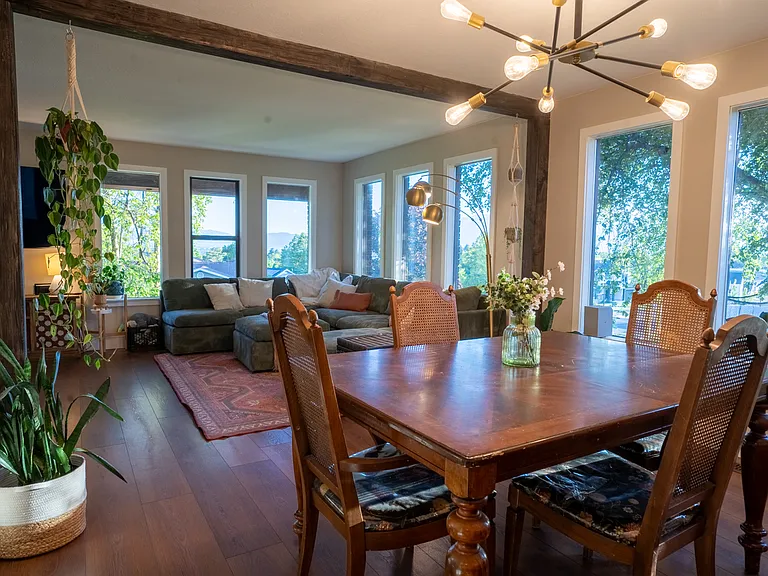1041 Lamplighter Dr — Photo 11