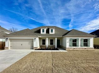 304 Dobson St, Pea Ridge, AR 72751