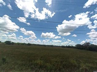 1966 Willow Rd, Wallis, TX 77485