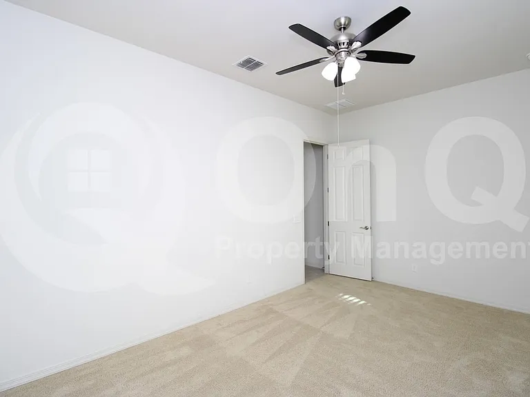 1863 E Canyon Way — Photo 14
