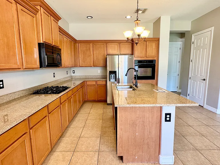 1356 E Lovebird Ct — Photo 10
