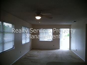 2nd image of 1940 E 12th St