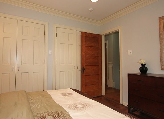 3rd image of 1017 Home Ave