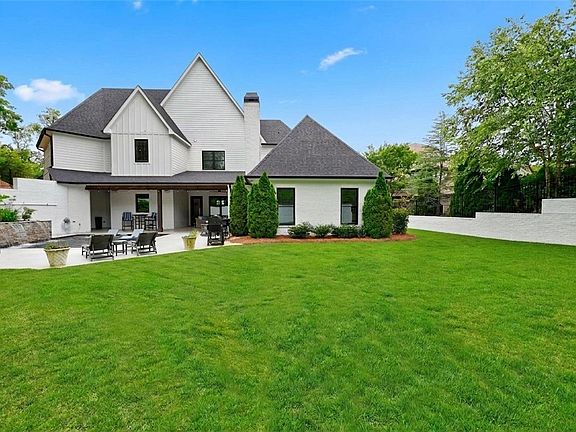 4th image of 2615 Wilmington Ct