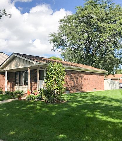 1st image of 211 Jefferson Ln