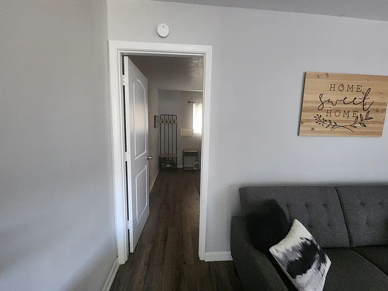917 Oakview Ave — Photo 12