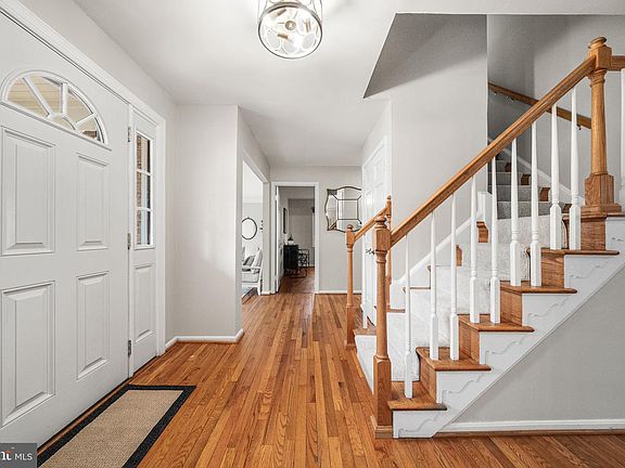 3rd image of 2613 Lemontree Ln