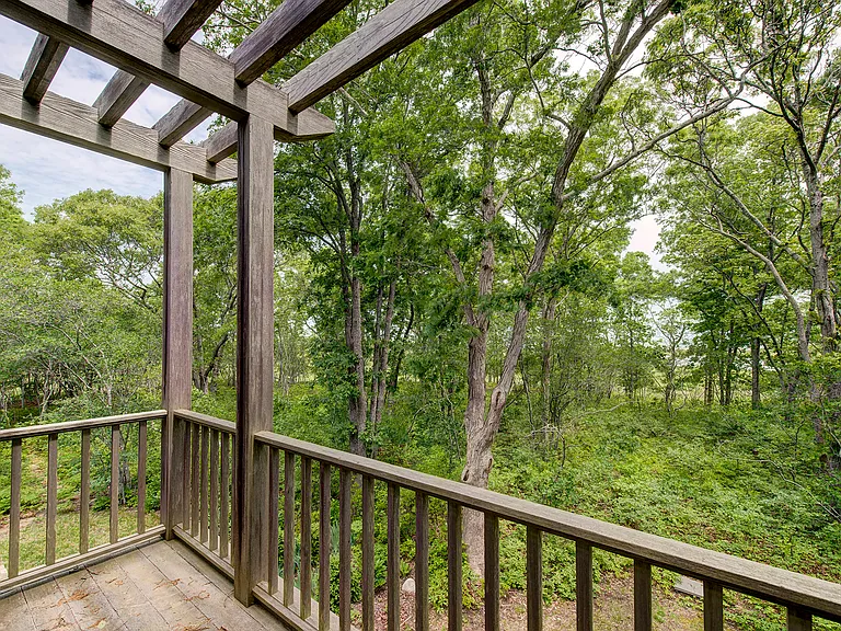 1122 Springs Fireplace Rd — Photo 6