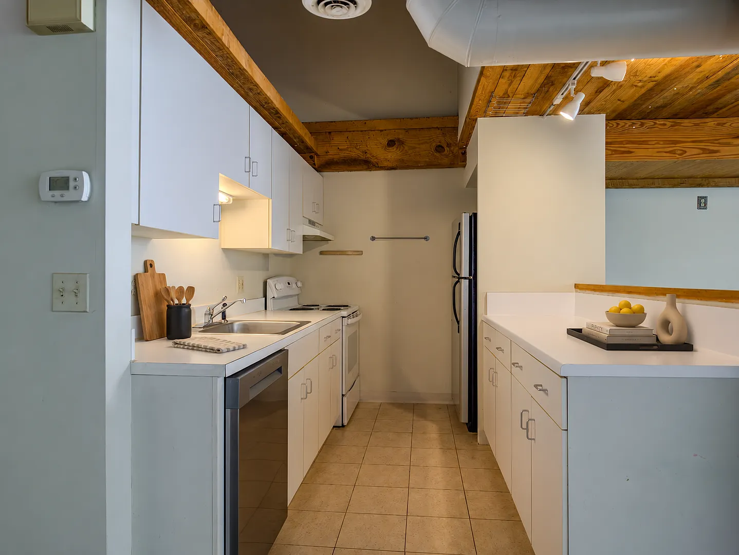 Historic 1-Bedroom Loft with In-Unit Laundry at the Thermos Building — Photo 2