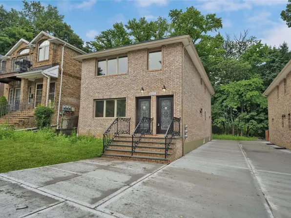 264-52 73rd Avenue, Glen Oaks, NY 11004