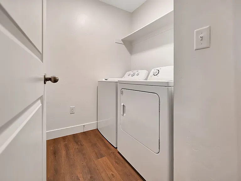 10 S 410 W — Photo 14