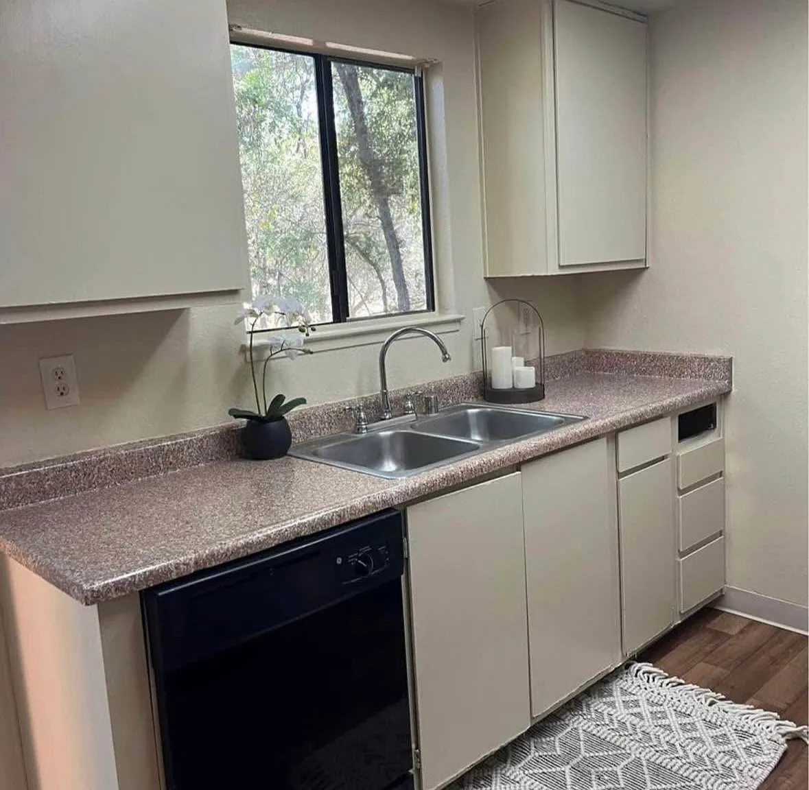 Winding Creek Townhomes — Photo 4