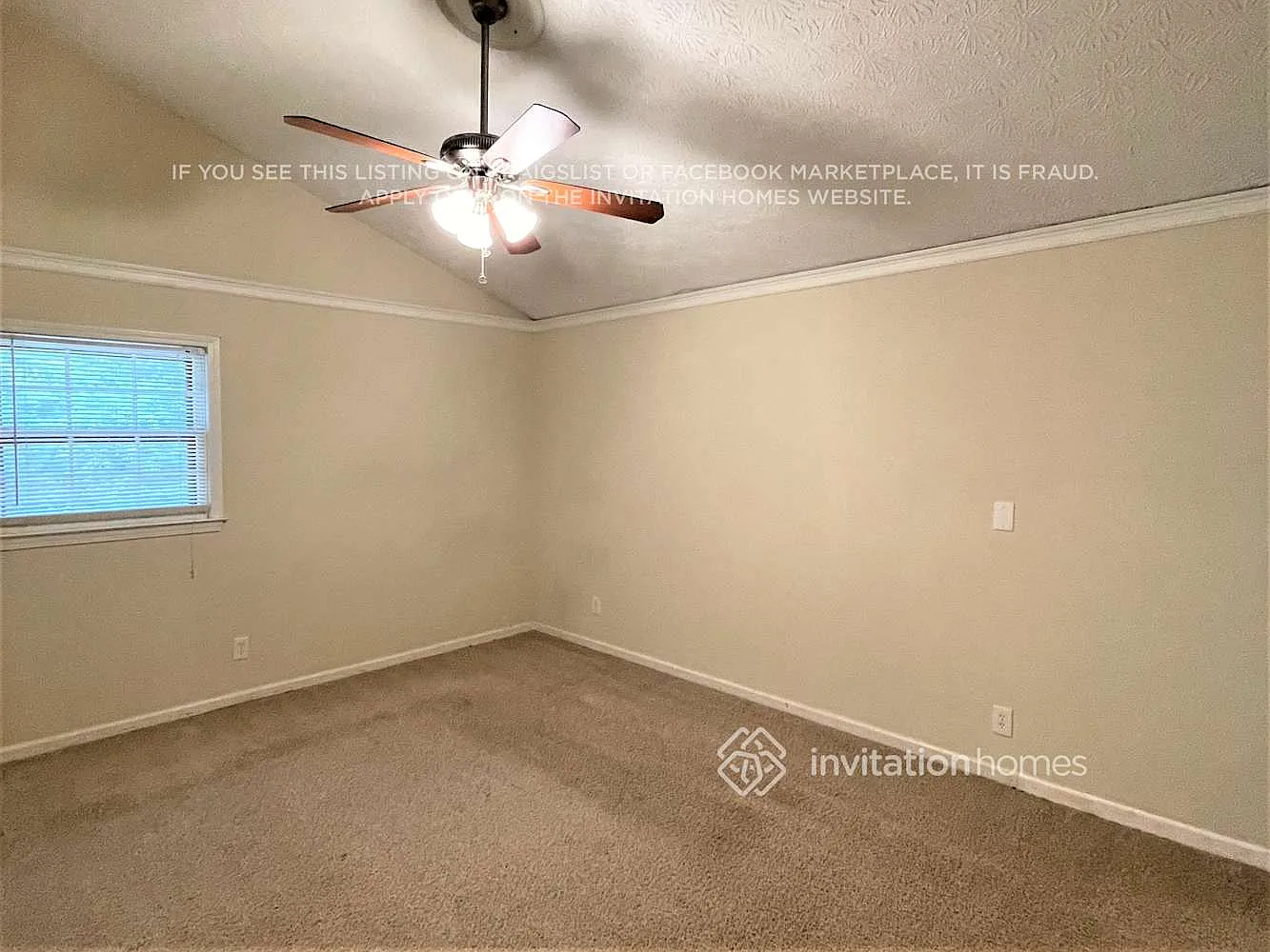 1386 Larkview Dr SW Lilburn, GA 30047 — Photo 4
