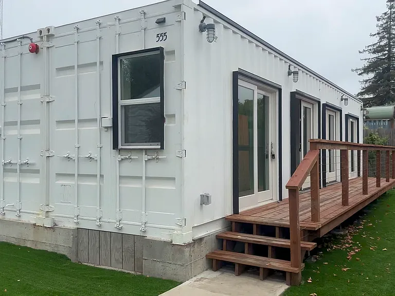 553 Flower Ave #B — Photo 9