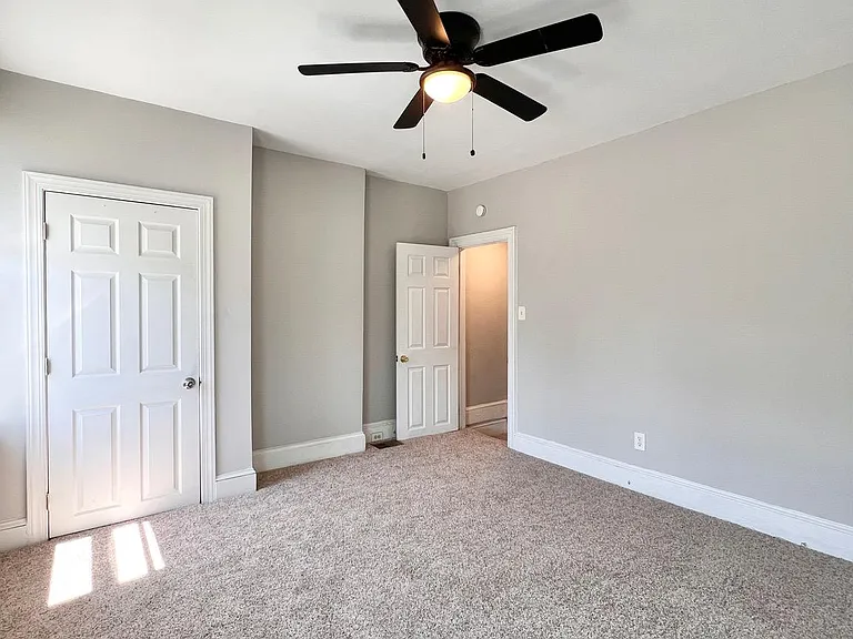 1029 Lancaster Ave — Photo 24
