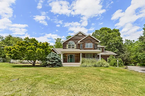 21 Eastway Dr Photo 1