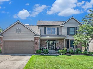 6519 Horncliffe Dr, Clarkston, MI 48346