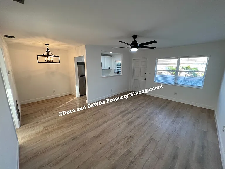 7035 4th Ave N #6 — Photo 6