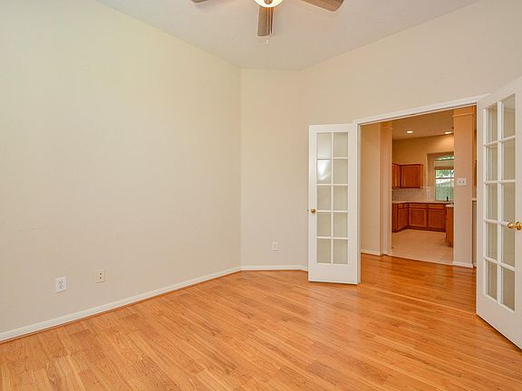 5th image of 522 Calloway Dr