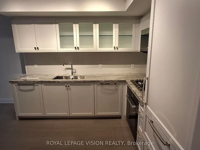 505 Glencairn Ave #205 — Photo 9