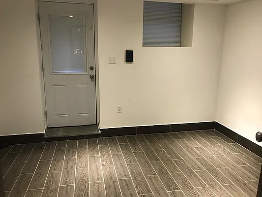 Rented by Compass | media 31