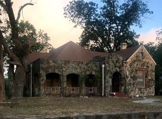 419 N Getty St, Uvalde, TX 78801