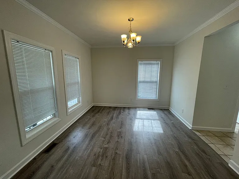 1029 E Balview Ave — Photo 25