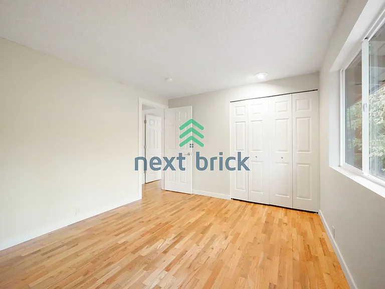 14469 NE 12th Pl — Photo 20