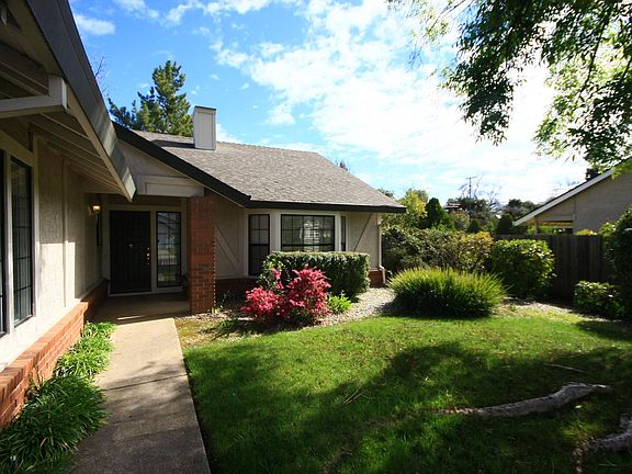 2nd image of 1719 Chelsea Way