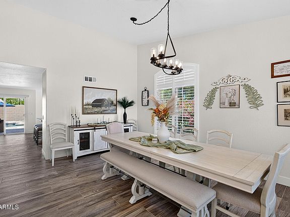 4th image of 1482 E CENTURY Avenue