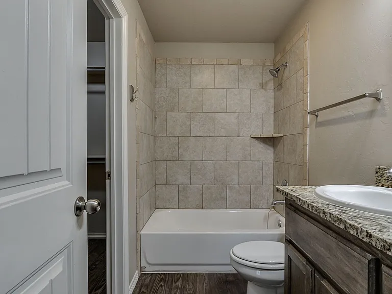 2149 Buena Vida Ln — Photo 23