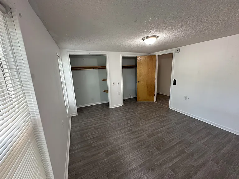 214 W Church St — Photo 16