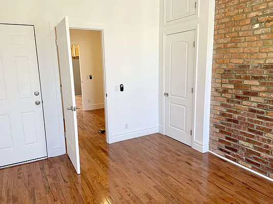 Rented by Stewart Harrison LLC | media 15