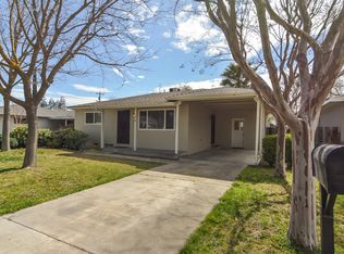 134 E Washington St, Ripon, CA 95366