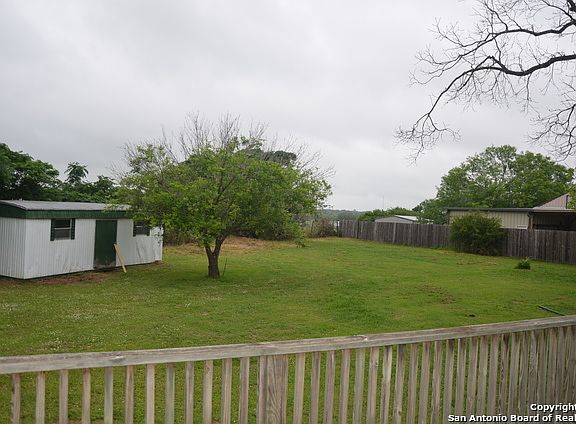 3rd image of 1210 W Hondo Ave