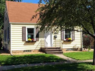 827 Appleton St, Menasha, WI 54952