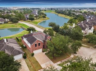 16402 Pinon Vista Dr, Houston, TX 77095