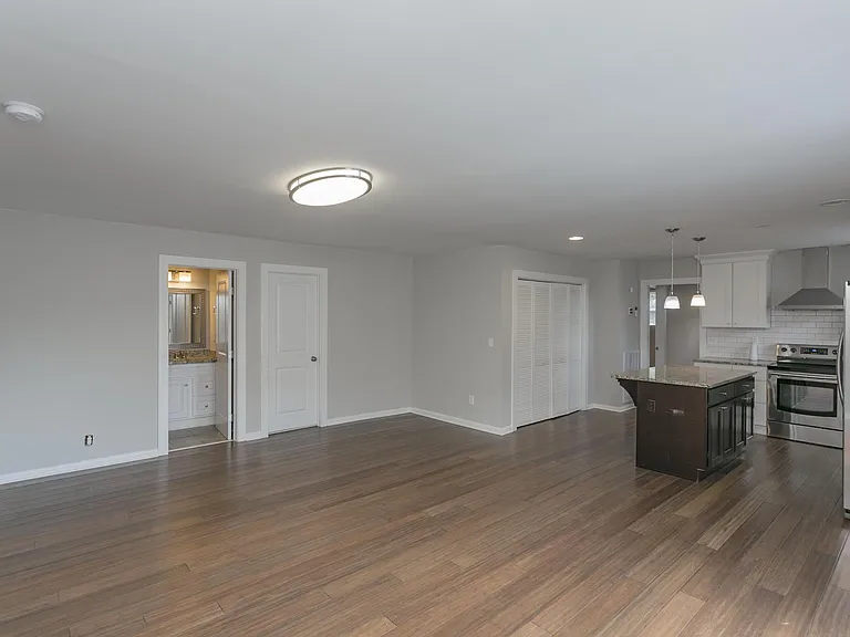 2308 Osage St — Photo 12
