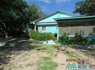 22 Queens Ln, Caballo, NM 87931