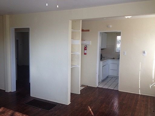 3rd image of 2151-53 Drescher St